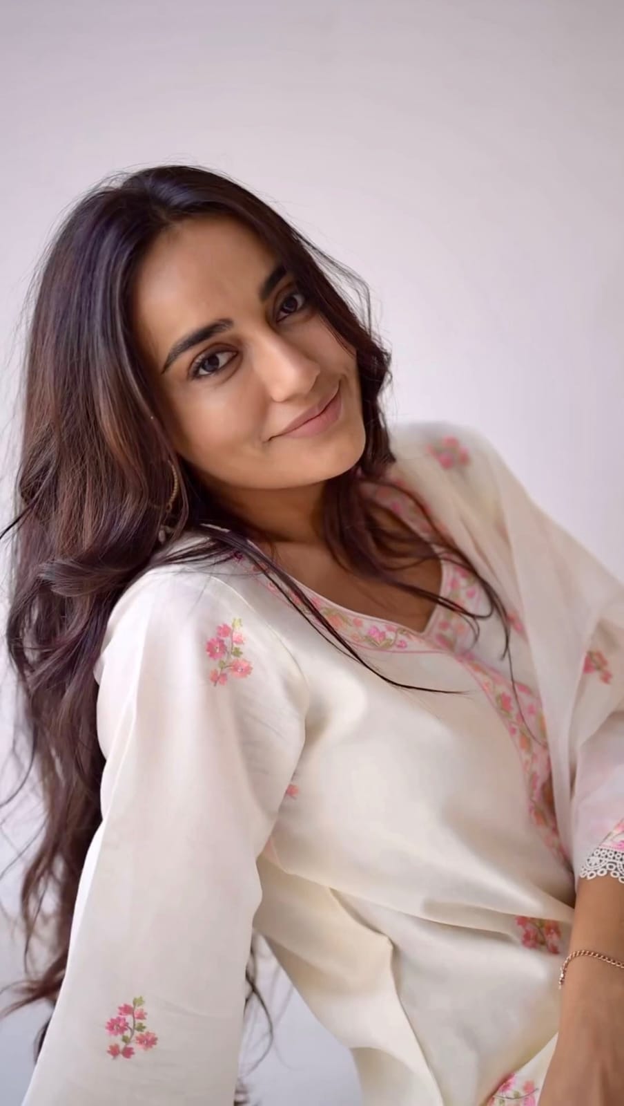 Ivory Garden – Embroidered Pastel Kurta Set