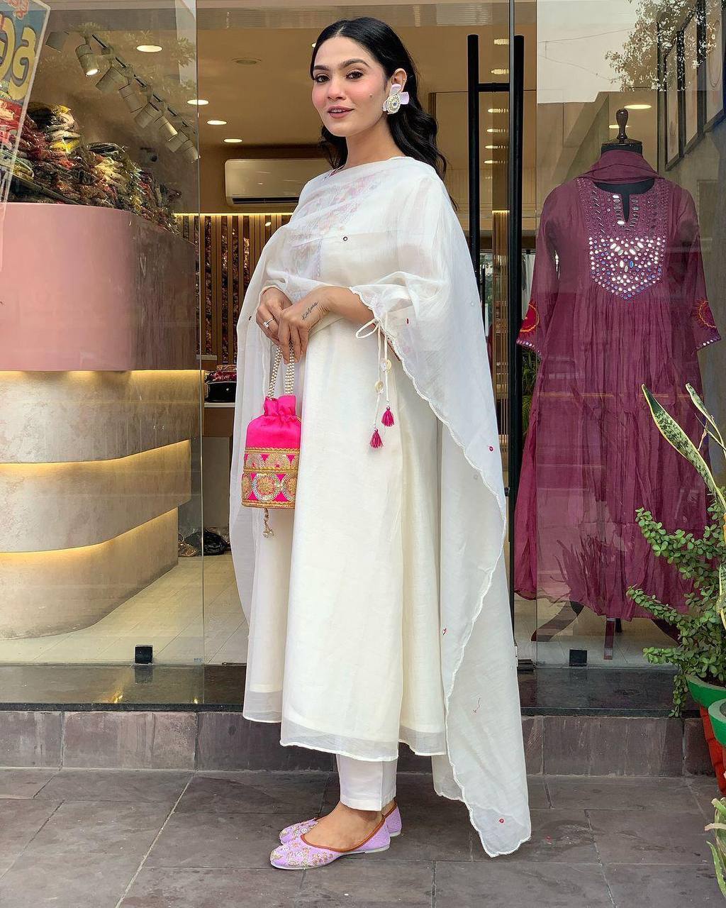 Ivory Radiance – Elegant White Embroidered Kurta Set